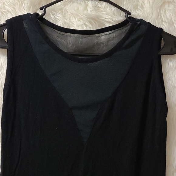 Clothes - Picture 2 of 4